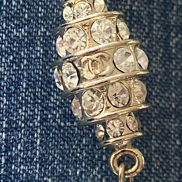 Chanel CC Pearls and Stones Earrings - Picture 6 of 8